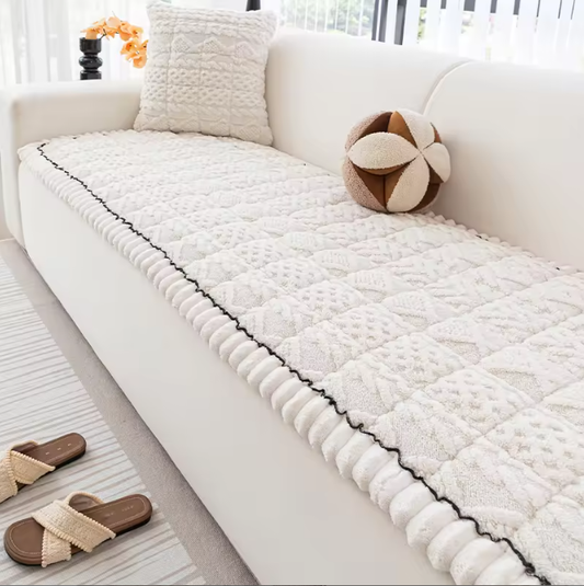 PawLounge™ – Quilted Cozy Sofa Cover