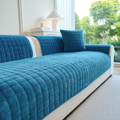 PawLounge™ – Quilted Cozy Sofa Cover